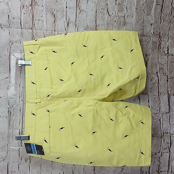 St John's bay tocan bird yellow flat front shorts size 34 nwt - Picture 6 of 8